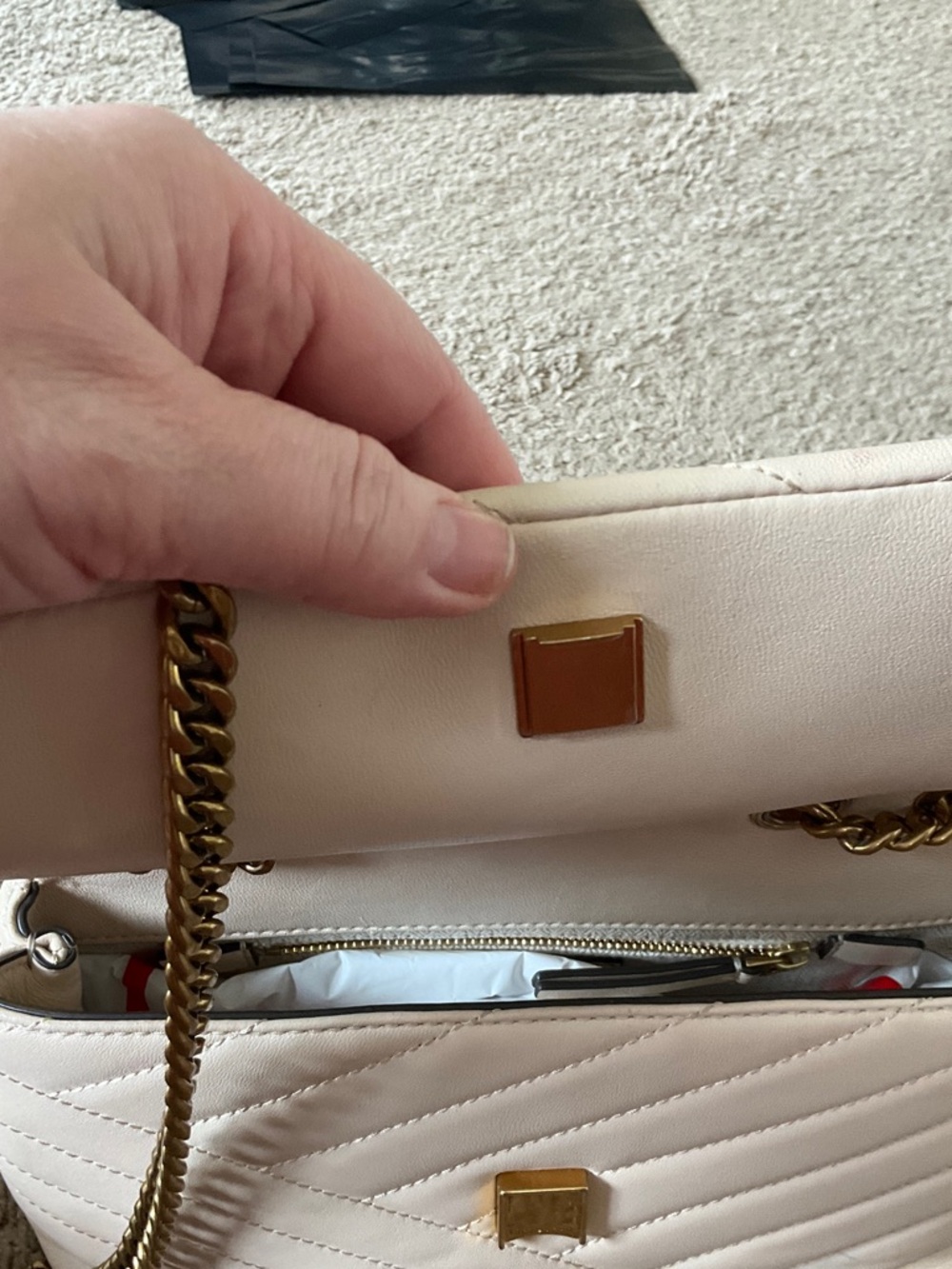 Tory Burch Kira Chevron Convertible Shoulder Bag in Cream with Gold Hardware - Picture 12 of 12